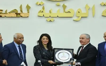 رئيس الوطنية للصحافة: مصر واجهت العديد من التحديات الداخلية والخارجية