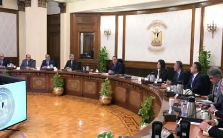 رئيس الوزراء يستعرض سيناريوهات احتفالية افتتاح المتحف المصري الكبير