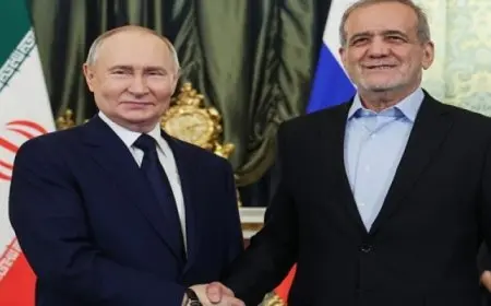 بوتين لبزشكيان: وتيرة تطوير العلاقات التجارية والاقتصادية مع إيران مقبولة تماما