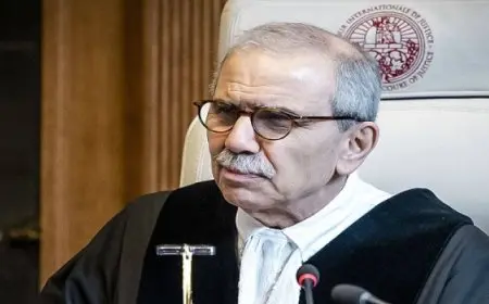 نواف سلام يطالب بسرعة الانسحاب الإسرائيلى من الأراضي اللبنانية