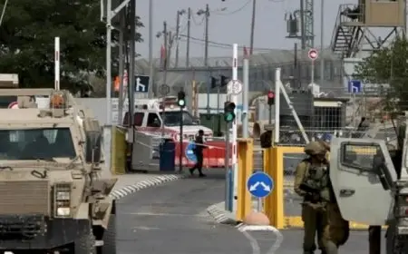 الاحتلال يشدد اجراءاته العسكرية في محيط رام الله ويغلق طريق بيرزيت بالمكعبات الاسمنتية