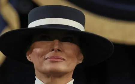 قبعة ميلانيا تخطف الأنظار.. كشف “سر” مظهر السيدة الأولى