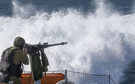 إسرائيل تواصل خرق اتفاق وقف النار وزوارقها تطلق 3 قذائف على شاطئ مدينة غزة