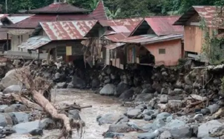 ارتفاع عدد قتلى الفيضانات والانهيارات الأرضية فى إندونيسيا إلى 21 شخصًا