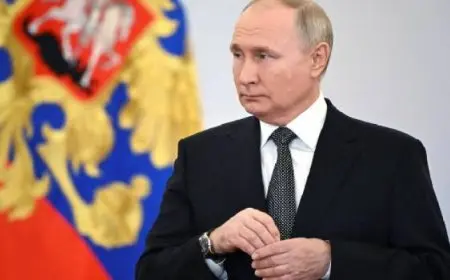 بوتين يدعو العلامات التجارية الروسية إلى التوسع بثقة فى الأسواق الخارجية