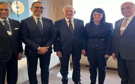 الرئيس العراقى يستقبل وزيرة التخطيط والتنمية الاقتصادية والتعاون الدولى خلال فعاليات منتدى دافوس