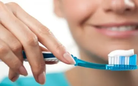 استبدال فرشاة الأسنان كل 3 أشهر تجنبك المخاطر