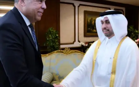 وزير الطيران المدنى يلتقى وزير النقل و المواصلات القطرى لبحث آليات تعزيز التعاون الثنائى