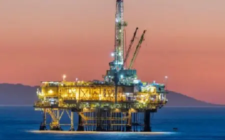 النفط قرب أدنى مستوى فى أسبوعين مع تفاقم مخاوف الطلب بفعل بيانات صينية