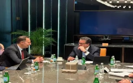 وزير الصحة يبحث مع شركة “فياتريس” التوسع بملف الاستثمارات وتوطين صناعة الدواء