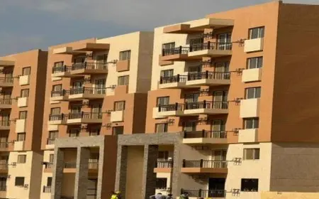 وزير الإسكان يُتابع مشروعات الطرق ببيت الوطن ووحدات سكن لكل المصريين بالقاهرة الجديدة