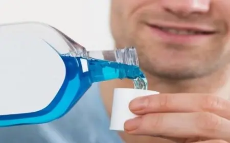 دراسات حديثة تدق ناقوس الخطر بشأن تأثير غسول الفم السلبى على الصحة العامة