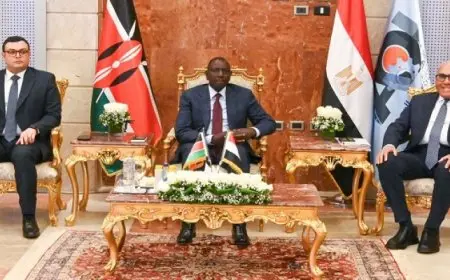 رئيس كينيا يزور الهيئة العربية للتصنيع ويُشيد بالقدرات التصنيعية المتطورة بالهيئة