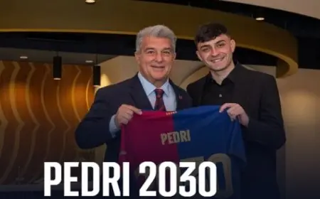 رسميا.. برشلونة يجدد عقد نجمه الدولي بيدري