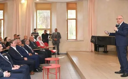 وزير الرى يشارك فى فعاليات “منتدى توطين زراعة النباتات الطبية والعطرية العضوية فى محافظة الوادى الجديد