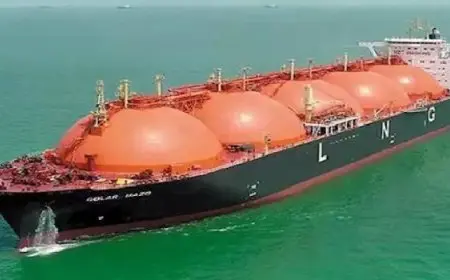 “بلومبرج”: مصر تتعاقد لشراء 60 شحنة غاز مسال بـ3 مليارات لسد الفجوة