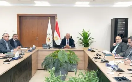 وزير الرى يتابع موقف مشروع “شواطئ آمنة” ضمن أنشطة “برنامج البحوث التطبيقية بين مصر وهولندا JCAR”