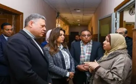 وزيرة التنمية المحلية تتابع الخدمات اليومية المقدمة للمواطنين بحى الأزبكية
