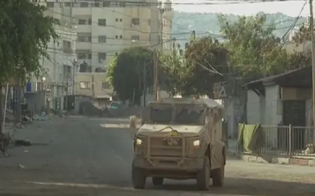 إطلاق نار كثيف وانفجارات متتالية تهزّ مخيم نور شمس .. ونزوح 11 ألف فلسطينى