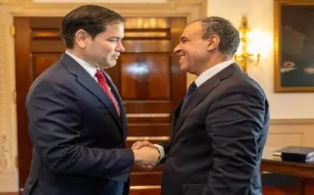 وزير الخارجية لنظيره الأمريكى : يجب الإسراع في إعادة إعمار غزة بوجود الفلسطينيين