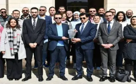 وزير الشباب والرياضة يلتقى الدفعة 17 لدبلومة الإدارة الرياضية CIES بالتعاون مع الفيفا