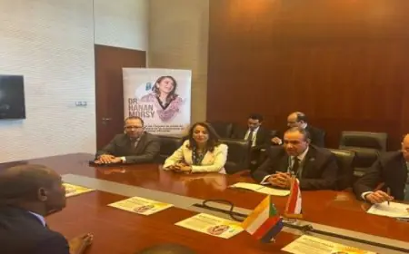 بال .. وزير الخارجية يؤكد التزام مصر بدعم جزر القمر فى مختلف المجالات