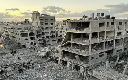 مصدر مصرى مطلع: اتصالات لتشكيل لجنة لإعادة إعمار غزة.. وحماس تؤكد عدم مشاركتها فى إدارة القطاع بالمرحلة المقبلة