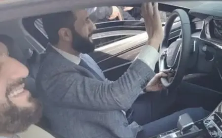 فى أول زيارة محلية له منذ توليه السلطة .. أحمد الشرع يتجول فى شوارع إدلب