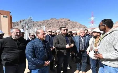وزير الإسكان يتفقد محطة محولات الكهرباء وطريق كمين النبى صالح بمدينة سانت كاترين
