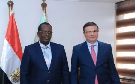 وزير الزراعة يتابع الموقف التنفيذى للمزرعة المصرية الاوغندية المشتركة