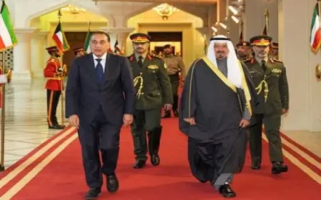 رئيس الوزراء يغادر الكويت عقب انتهاء زيارته الرسمية