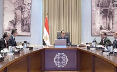 رئيس الوزراء يُتابع مع وزير التموين جهود حوكمة منظومة الدعم