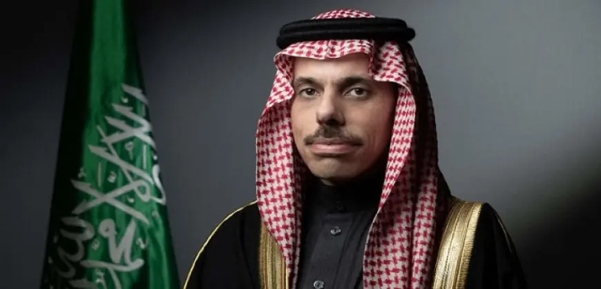 لحضور الاجتماع التشاوري .. وزير الخارجية السعودي يصل إلى القاهرة