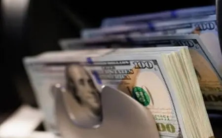 شركة خدمات مالية أمريكية تودع 81 تريليون دولار فى حساب أحد العملاء بالخطأ