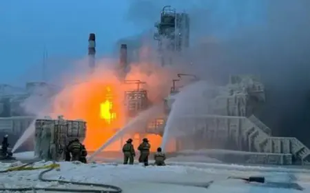 اندلاع حريق فى مصفاة نفط بمدينة أوفا الروسية