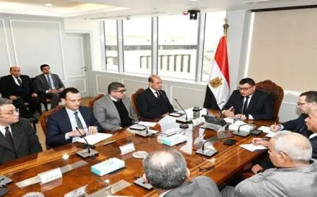 وزير الإسكان يتابع سير العمل بقطاعات هيئة المجتمعات العمرانية الجديدة