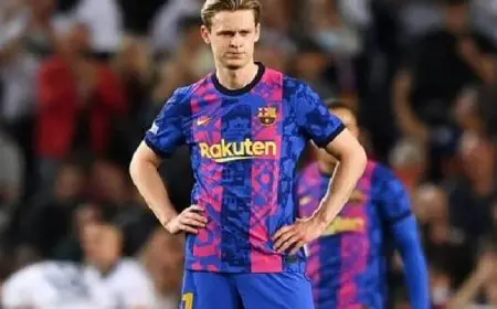 برشلونة يقدم عرضا جديدا لتمديد عقد دى يونج حتى عام 2028