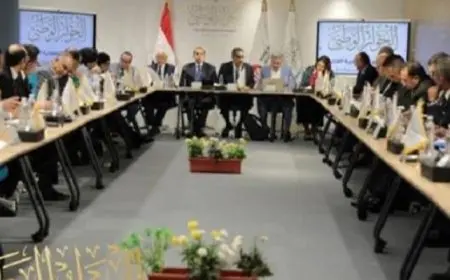 الحوار الوطني : المرأة ركيزة أساسية في بناء المجتمع وتطوره