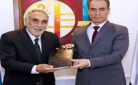 أسرة الشيخ طه الفشنى تهدى إذاعة القرآن الكريم تلاوات وابتهالات نادرة