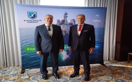 وزير البترول يبحث مع “إكسيليريت” الأمريكية التعاون فى تداول وتجارة الغاز الطبيعى المسال