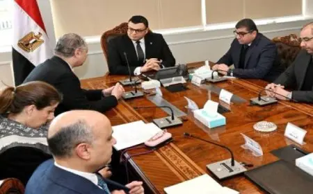 وزير الإسكان يتابع موقف الأعمال المركزية بالعاصمة الإدارية وأبراج الداون تاون بالعلمين