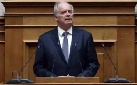 رئيس البرلمان اليونانى السابق يؤدى اليمين الدستورية رئيسًا للبلاد