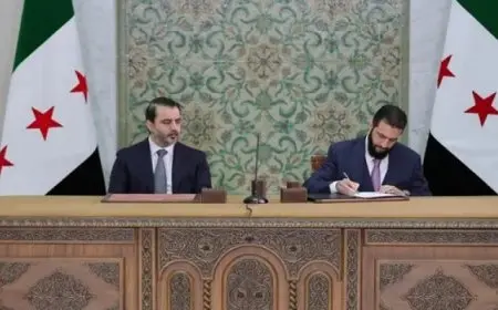 الشرع يوقع على مسودة الإعلان الدستورى لسوريا