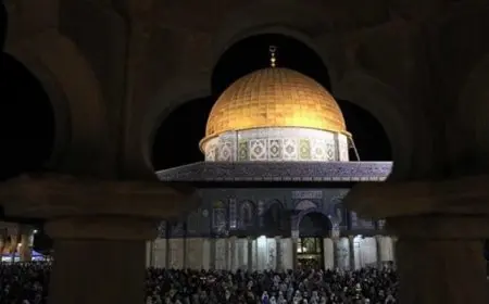 130 ألف مصل فلسطينى يؤدون العشاء والتراويح فى المسجد الأقصى