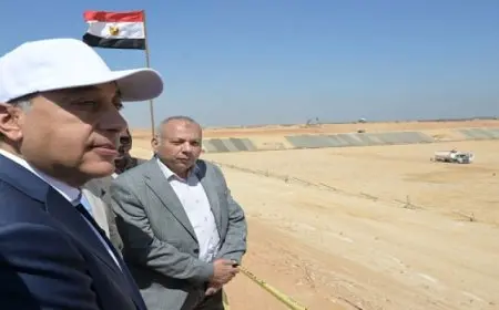 رئيس الوزراء يتفقد أعمال إنشاء محطة الصرف الصحى الصناعى بالعاشر من رمضان