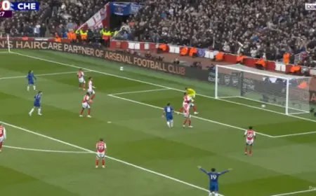 أرسنال يفوز تشيلسى 1-0 وفولهام يهزم توتنهام 2-0 فى الدورى الإنجليزى الممتاز