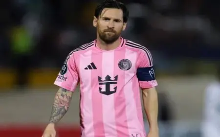 ميسى يعبر عن حزنه لغيابه عن مباراتى الأوروجواي والبرازيل فى تصفيات كأس العالم