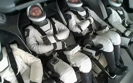 عودة رائدى فضاء إلى الأرض بعد قضائهما 9 أشهر بالفضاء