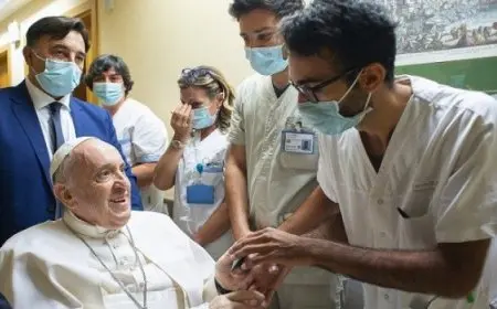 الفاتيكان: حالة البابا فرانسيس فى تحسن.. وتعليق التنفس الصناعى