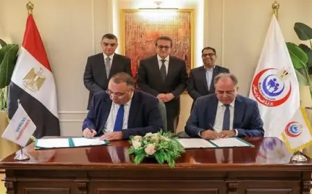 وزير الصحة يشهد توقيع مذكرة تفاهم مع “سيمنز” لإنشاء أول مركز لتطوير وتحسين أجهزة الأشعة فى مصر والشرق الأوسط